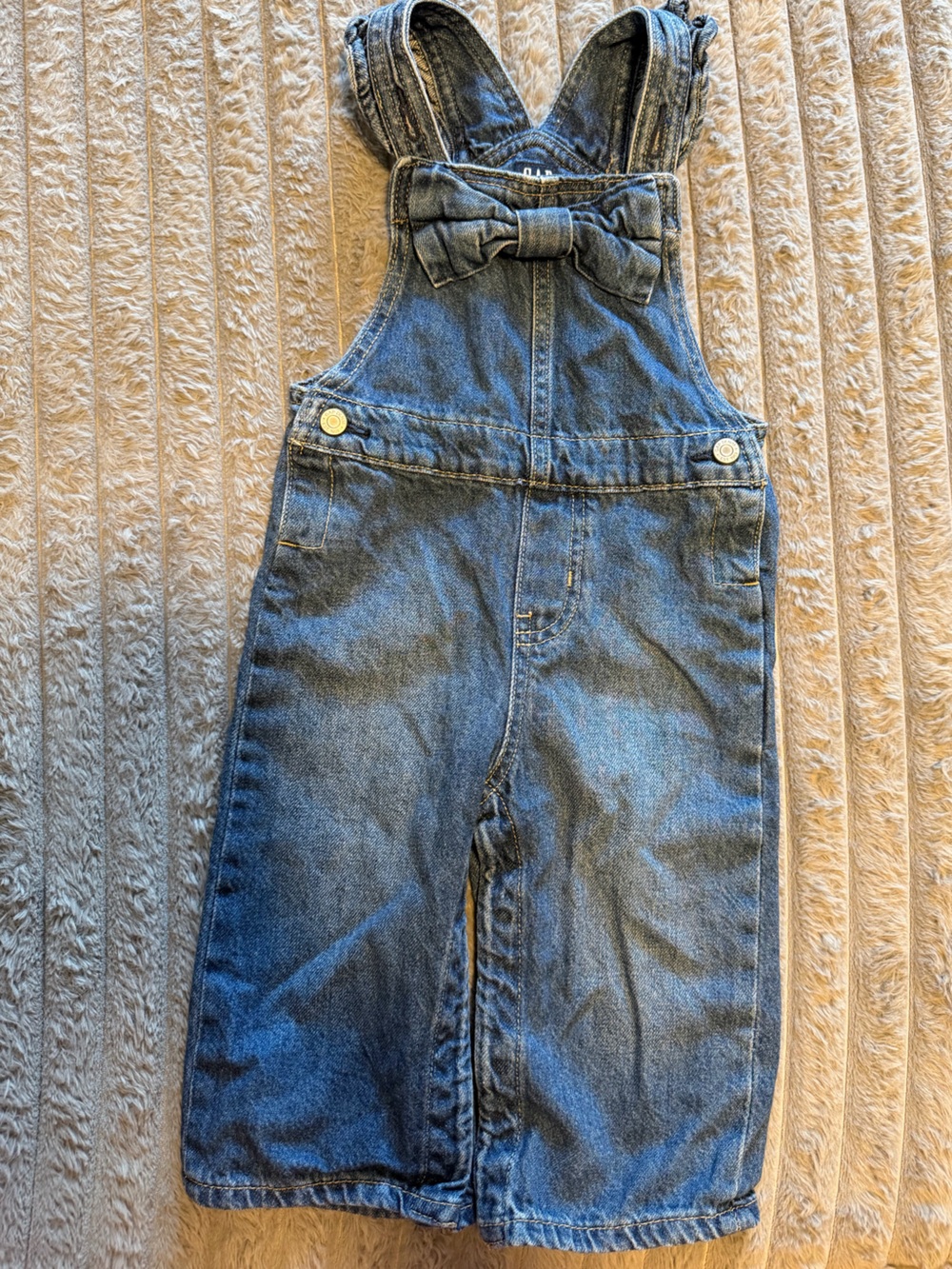 GAP Straight-Leg Toddlers Jumpsuit Jeans in Blue Denim